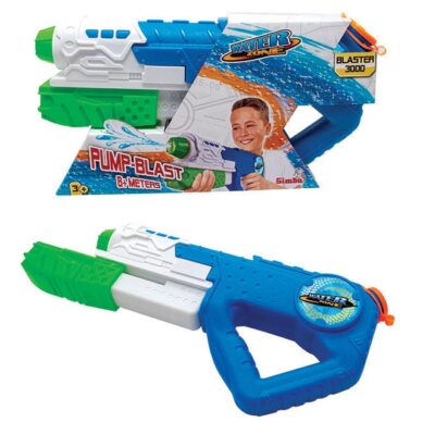 With the Waterzone Water Blaster 3000 from Simba Toys you are prepared for every water fight. The
