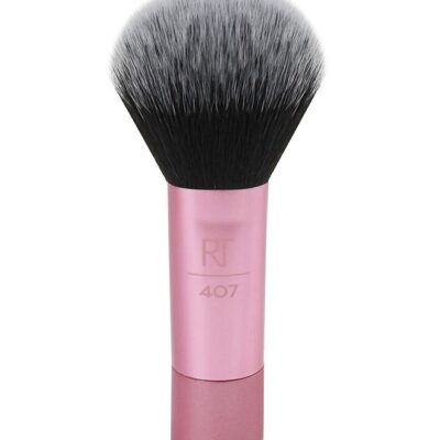 Sweep, swirl and diffuse with the Real Techniques Mini Multitask Brush; a fluffy, travel-size brush
