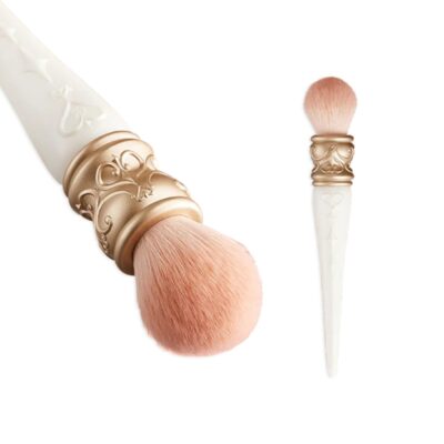 Powder Blusher Color Brush Fluffy And Even Powder Round Head Brush Is Applied Three-dimensional