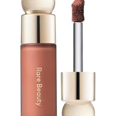 Experience a natural, radiant flush with Rare Beauty Soft Pinch Liquid Blush in Virtue — a soft