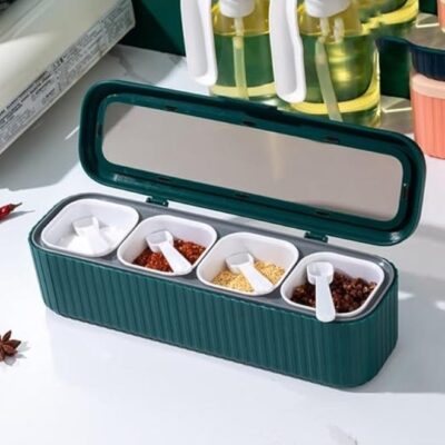 Kitchen Seasoning Box，Plastic Seasoning Container with 4 grid，Seasoning Storage Container with Lid and Spoon，Anti Slip, Easy to Clean，for Kitchen, Counter, Food Storage
